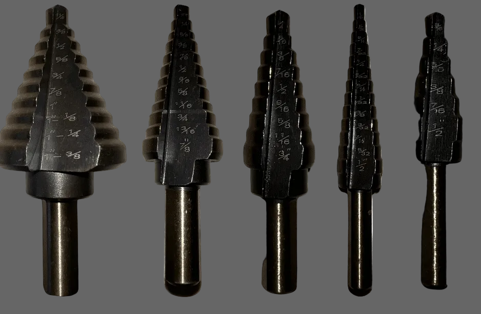 obalt titanium step drill bit set with 6 tapered bits in aluminum carrying case, labeled with size ranges.||